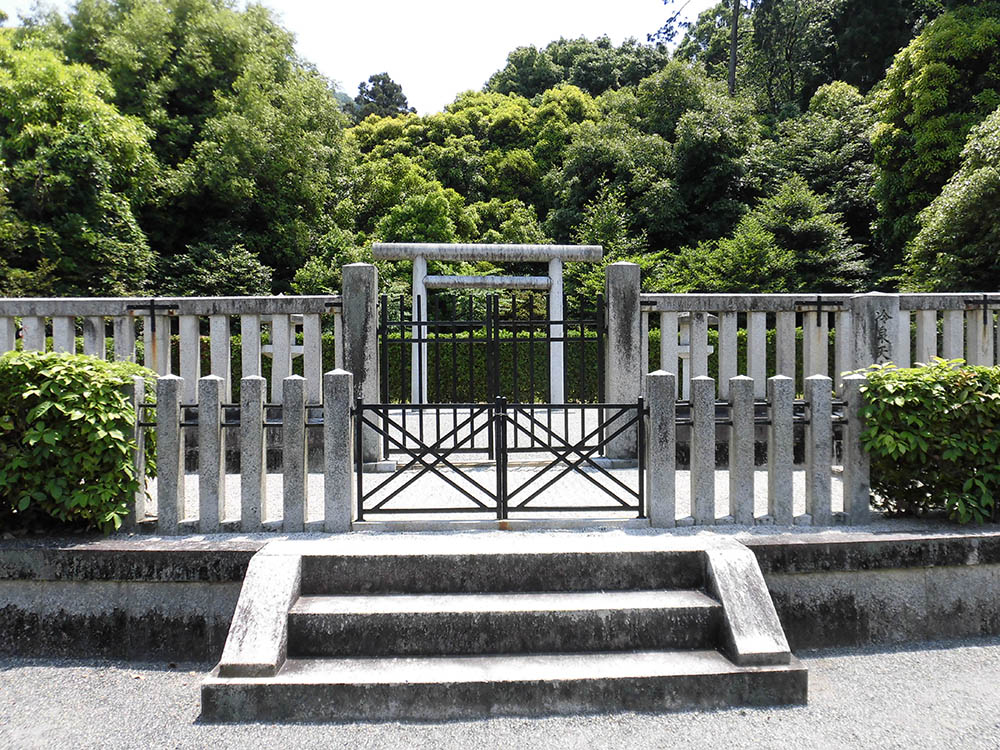 第六十三代 冷泉天皇02