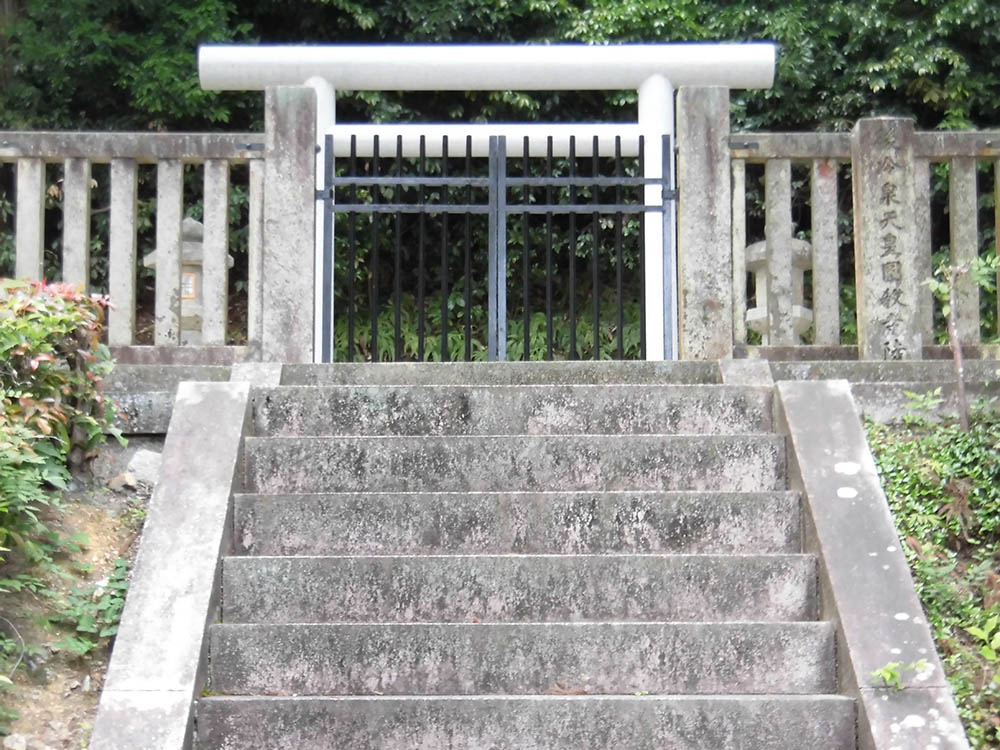 第七十代 後冷泉天皇02